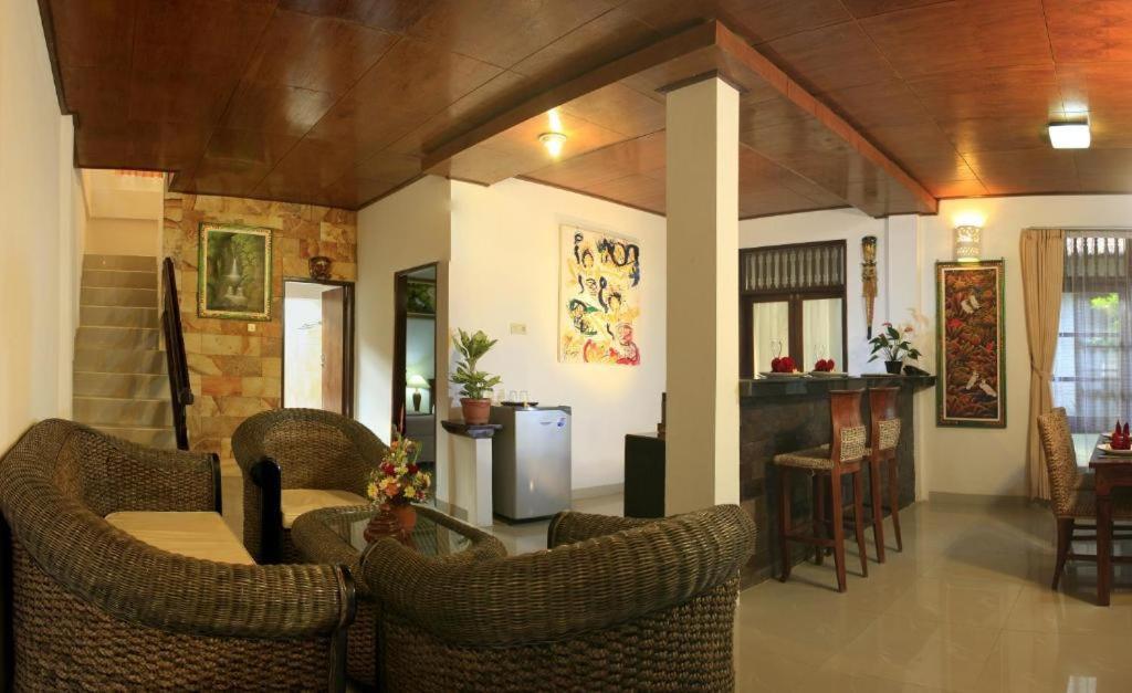 The Taman Ayu होटल